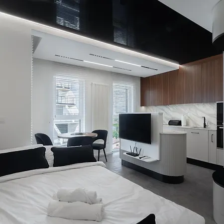 Kwiatkowskiego Superior By Bookinghost Apartment *